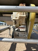 Commercial Mfg. & Supply Co. Transportador de cribado vibratorio de acero inoxidable