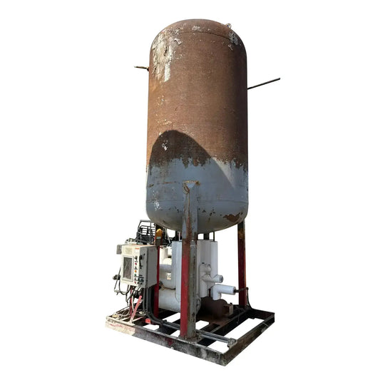 Recirculador de amoníaco vertical Jordan Vessel Corporation VCR-72-12 (72 pulgadas x 148 pulgadas, 3455 galones, 2 bombas de 5 HP).