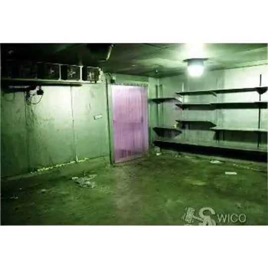 Puerta de congelador con serpentines de refrigeración