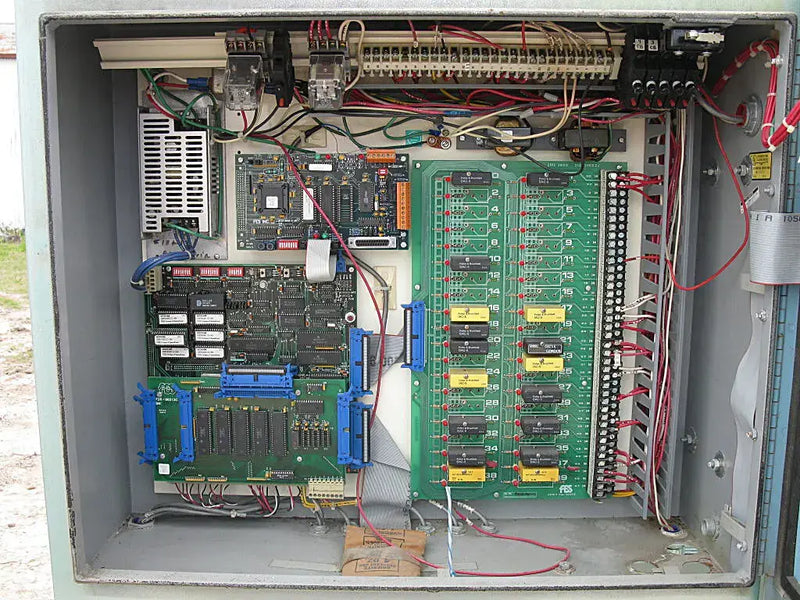 FES 775 / 320SU Rotary Screw Compressor Package (Mycom 320 SU, 10 HP 208-230/460 V, FES Micro Control Panel)