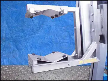 R ON I, Inc. Elevador eléctrico Lift-O-Flex.