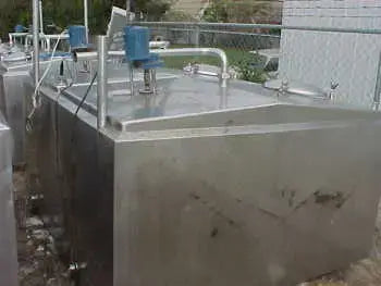 2 Compartment Insulated Mix Tank- 1300 Gallon (Total)
