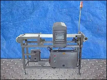 Safeline Powerphase Metal Detector