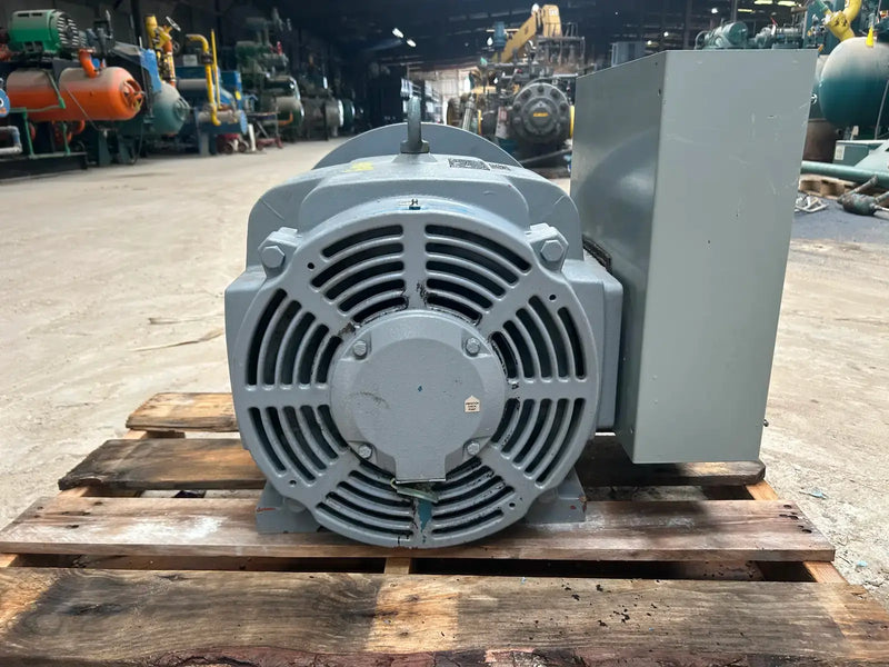 WEG W22 Three Phase Electric Motor (100 Hp, 3538 RPM, 208 Volt)