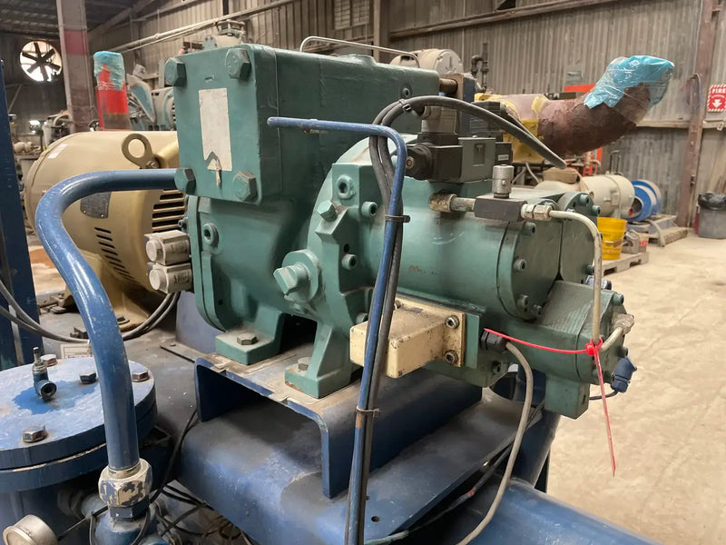 Frick RXB-50 Rotary Screw Compressor Package (Frick XJS120S, 125 HP 460 V, Micro Control Panel)