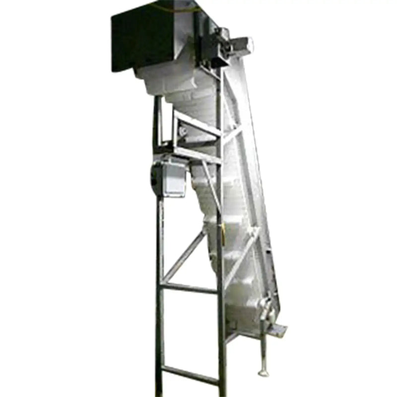 Transportador inclinado de acero inoxidable - 18 pulg. de ancho