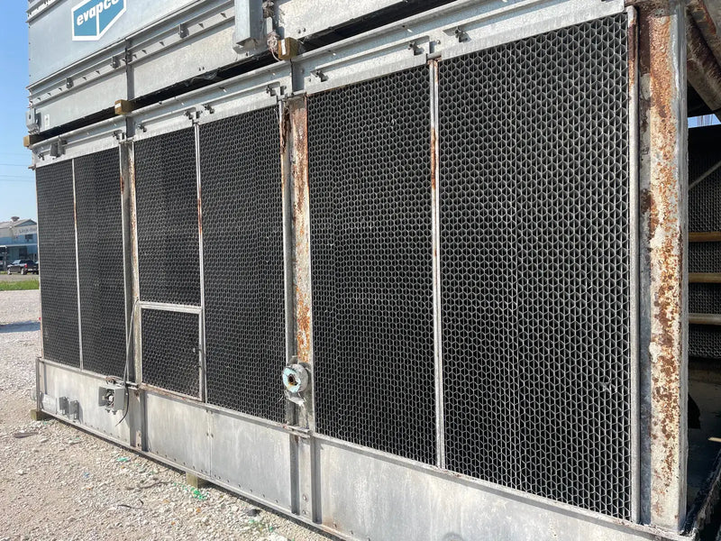 Condensador evaporativo Evapco ATC-1426E-1G (713 toneladas nominales, 2 motores, 1 unidad de torre)