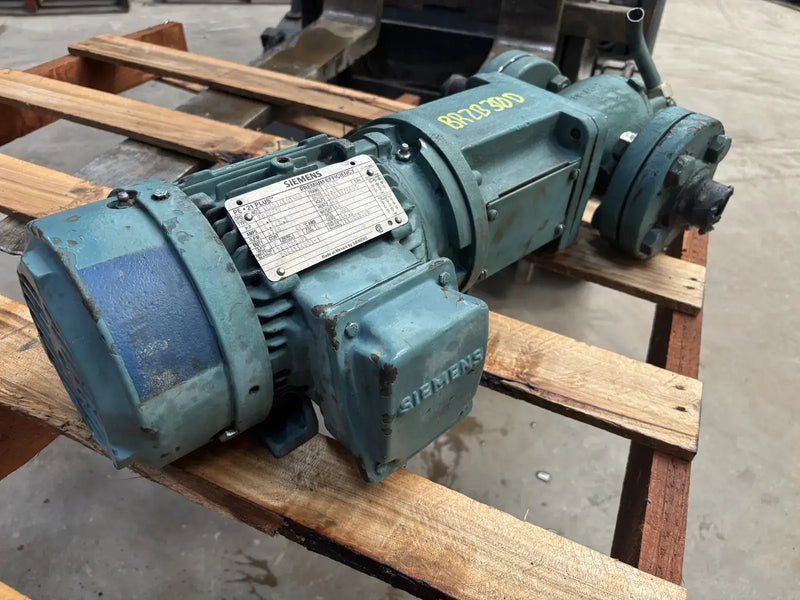 Viking HJ495 Gear Pump (1.5 Hp, 20 GPM Max)