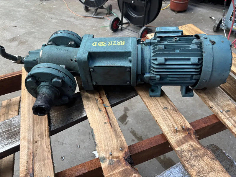 Viking HJ495 Gear Pump (1.5 Hp, 20 GPM Max)