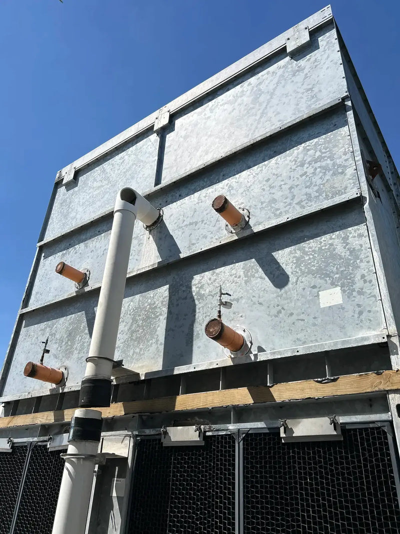 Condensador evaporativo Imeco IDC-1880-4 (470 toneladas nominales, 2 motores, 1 unidad de torre)