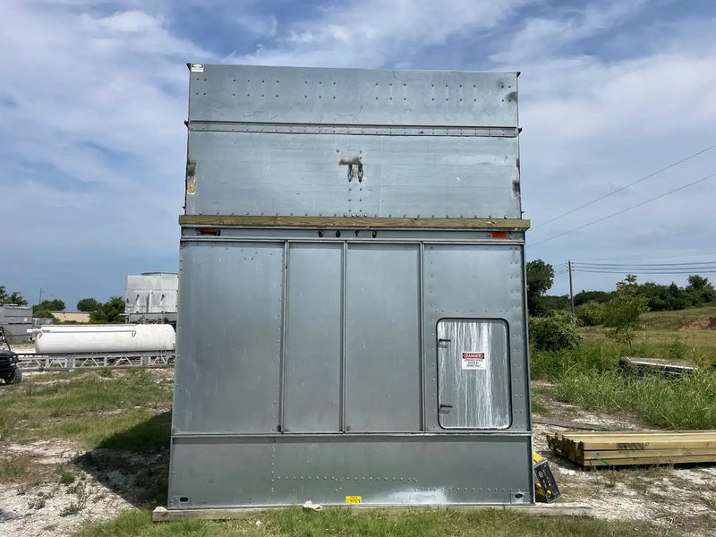 Condensador evaporativo BAC VCA-642A (642 toneladas nominales, motores de 4 HP, 1 unidad de torre)
