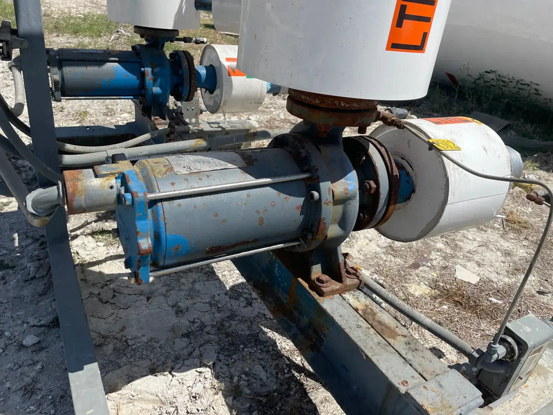 Recirculador de amoníaco vertical RVS (50 x 132 pulgadas, 1405 galones)