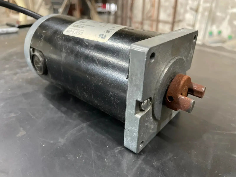 Motor de CC RAE Corporation 3120236