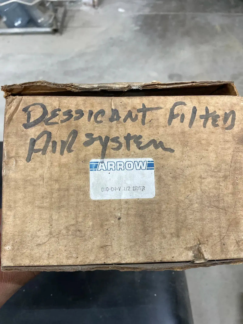 Arrow D10-04-V 1/2 Pneumatic Desiccant  Filter Air System Dryer