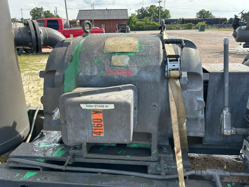 Sullair Rotary Screw Compressor Package (500 HP, 4160 V)