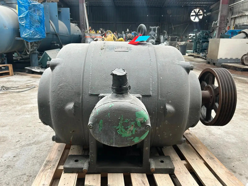 Motor de inducción trifásico Howell Electric (125 HP, 1185 RPM, 220/440 V)