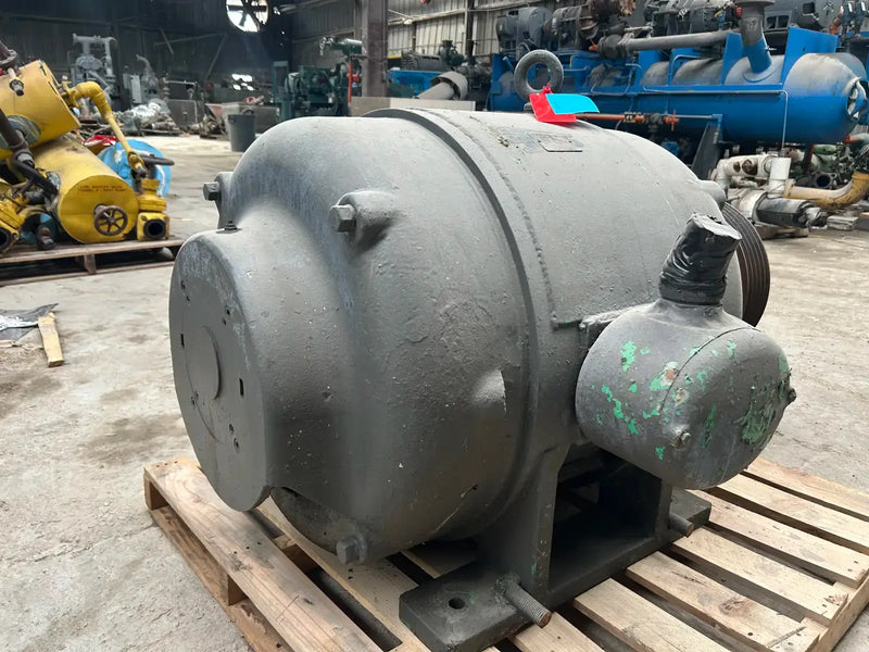 Motor de inducción trifásico Howell Electric (125 HP, 1185 RPM, 220/440 V)