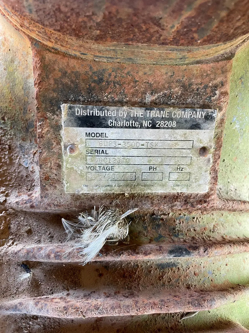 Snyder General / McQuay Air cooled Chiller 125 Ton