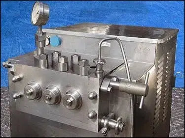 Homogeneizador Cherry Burrell Stellar Series - 3700 PSI