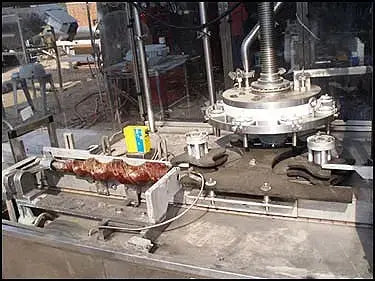 Cozzoli MRM Elgin Company Inc. Versa-Fil Series Rotary 8- Head Pressure Filler Machine