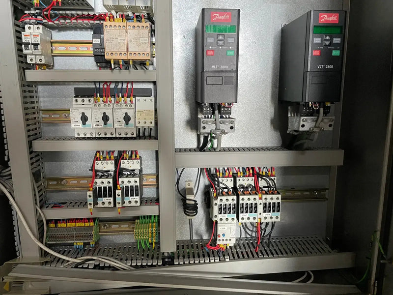 Congelador continuo Tetra Pak Hoyer KF 1000XC (9TR, (3) motores incluidos con panel de control)