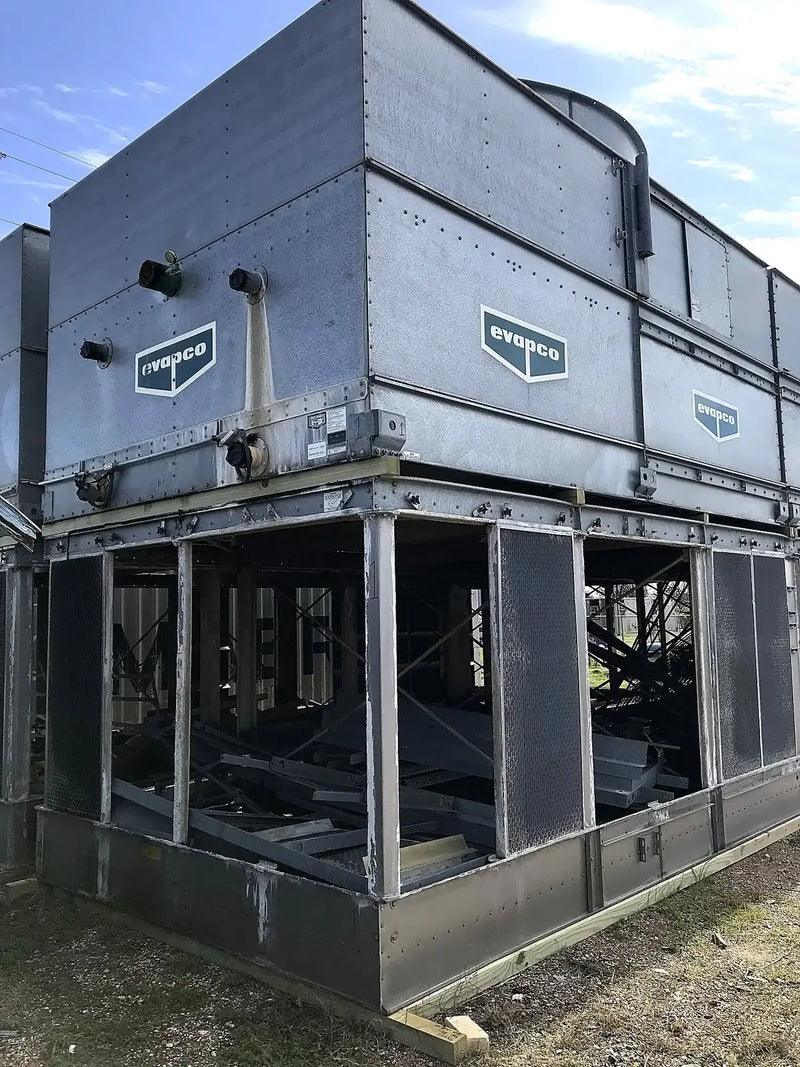 Condensador evaporativo Evapco ATC-2900B (paquete de 2900 toneladas nominales, motor de 1-25 HP, 4 unidades de torre)