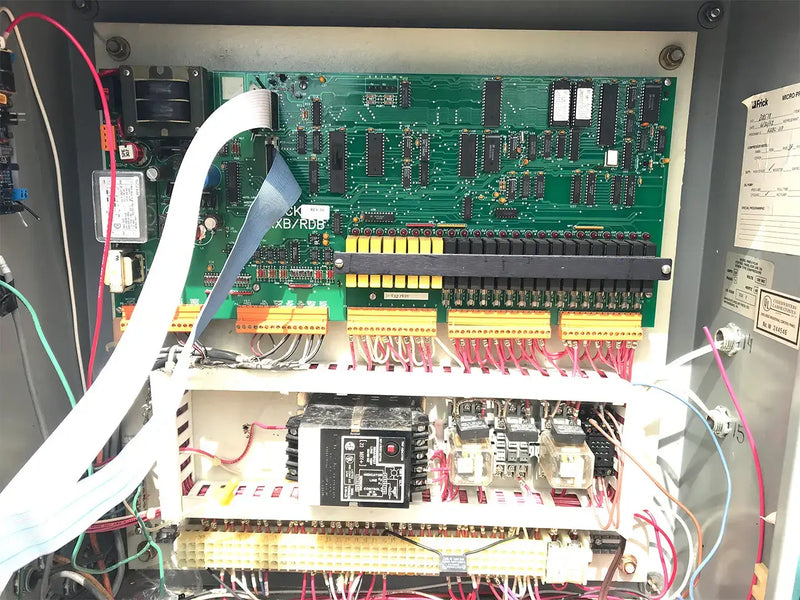 Frick RXB-39 Rotary Screw Compressor Package (Frick XJS120L, 100 HP 208-230/460 V, Frick Micro Control Panel)