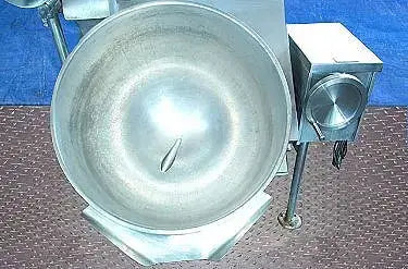 Cleveland Gas Tilting Kettle- 40 Gallon