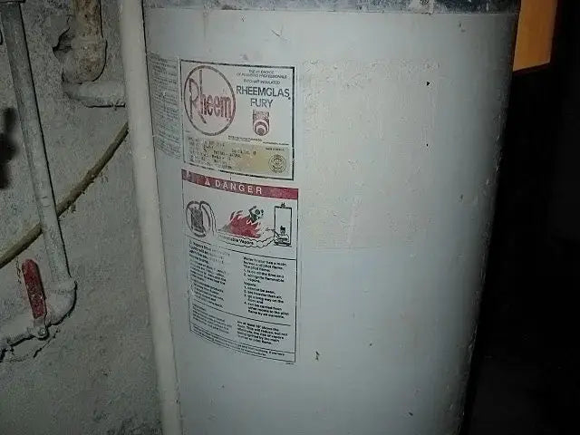 Rheem Manufacturing Co. Fury Hot Water Heater - 34,000 BTUH
