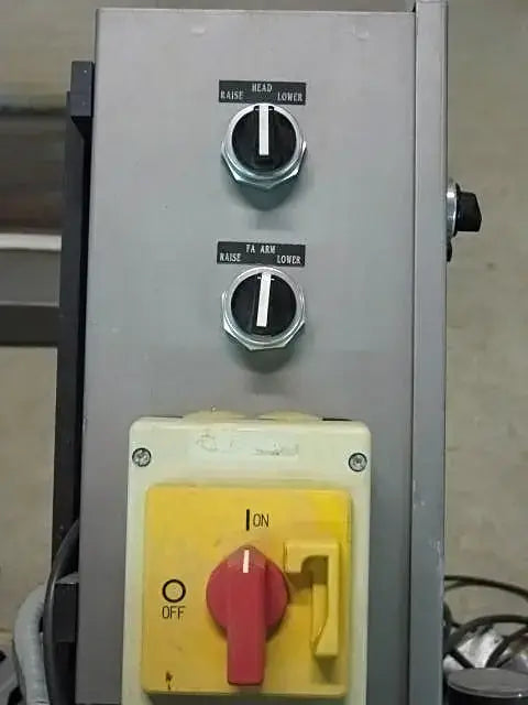 Amscomatic Conveyor Bag Sealer
