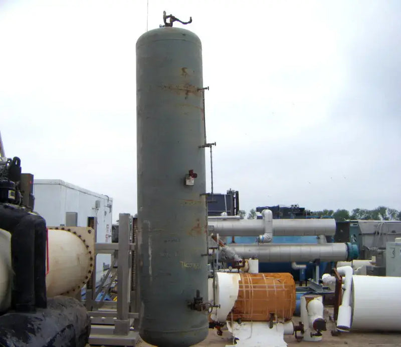 Receptor vertical EL Nickell Co. - 745 galones