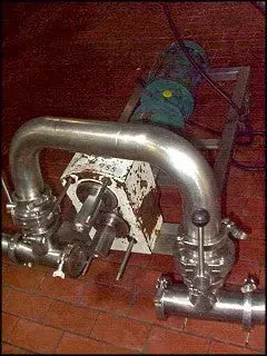 Bomba de desplazamiento positivo APV Serie R