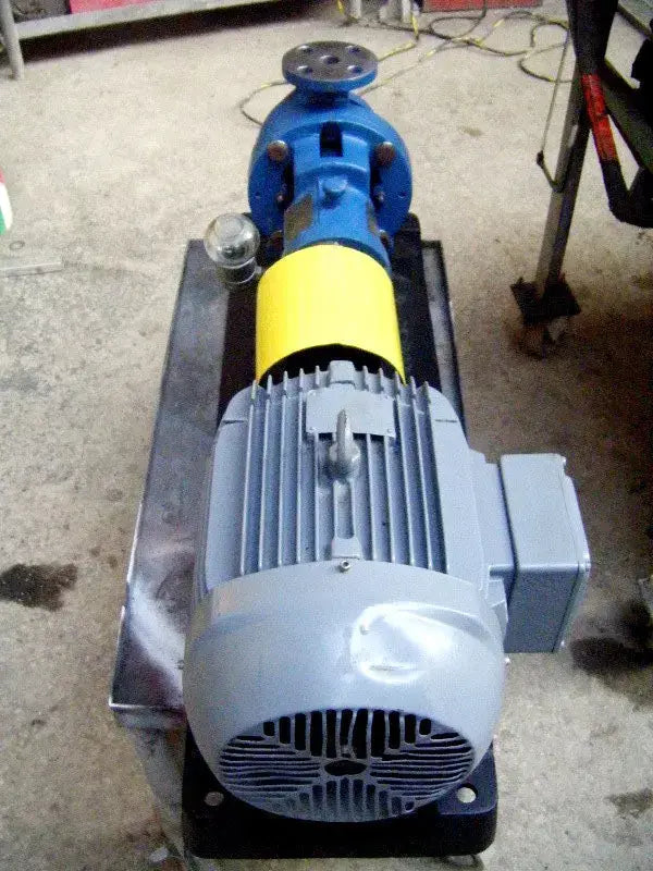 Bomba centrífuga Goulds 3196 (7,5 HP, 150 GPM máx.)