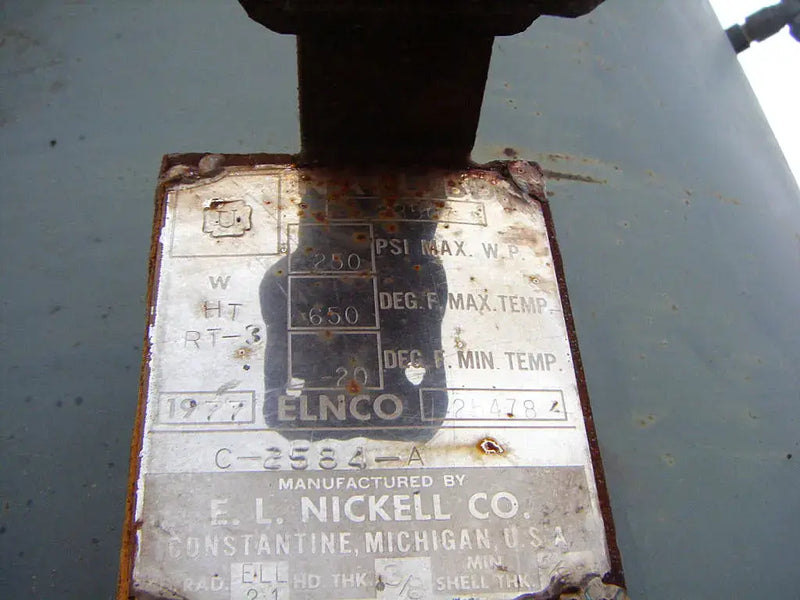 Receptor vertical EL Nickell Co. - 745 galones