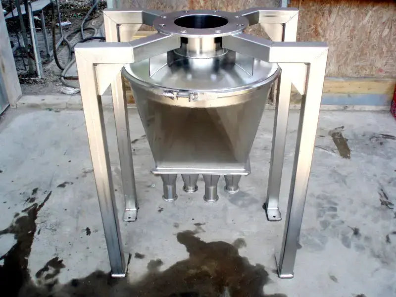 Pick Up Hopper with Stand-15 Gallon