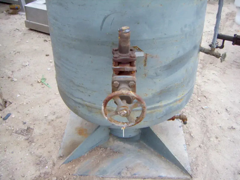 Receptor vertical EL Nickell Co. - 745 galones