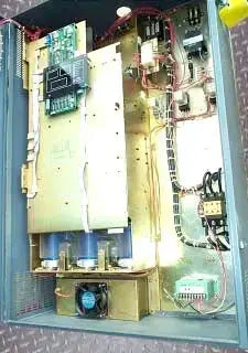 Inversor de frecuencia variable Allen-Bradley de 75 HP