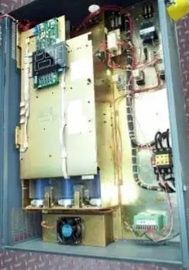 Inversor de frecuencia variable Allen-Bradley de 75 HP