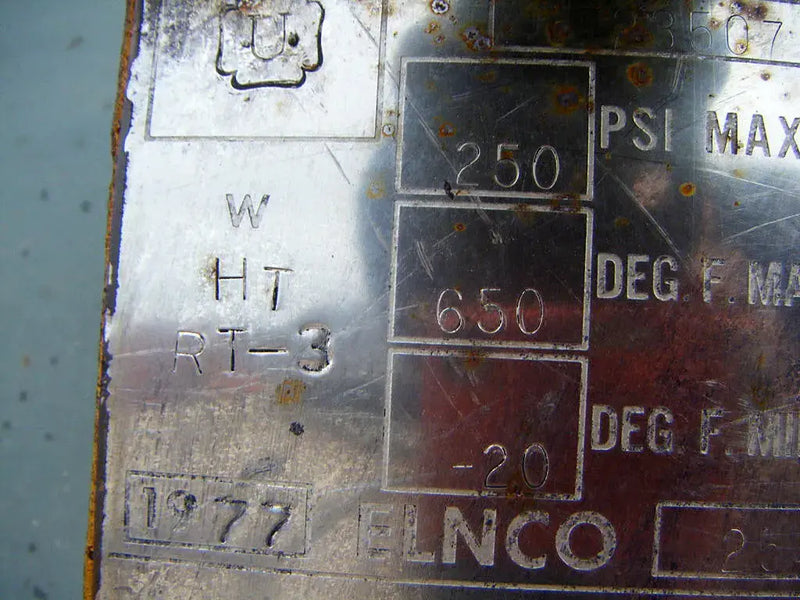 Receptor vertical EL Nickell Co. - 745 galones