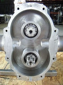 Bomba de desplazamiento positivo (10 HP, 140 GPM máx.)