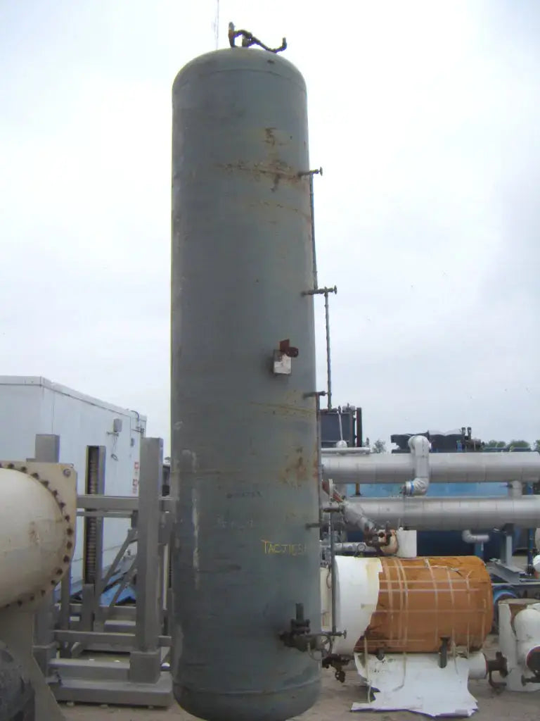 Receptor vertical EL Nickell Co. - 745 galones