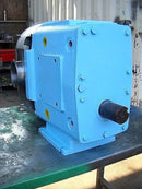 Bomba de desplazamiento positivo Waukesha Cherry-Burrell 220 (310 GPM máx.)