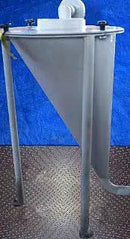 Pick-Up Hopper- 25 Gallon