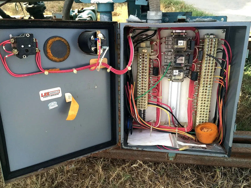 Frick RWB-II-60 Rotary Screw Compressor Package (Frick TDSH163S, 150 HP 230/460 V, Frick Micro Control Panel)