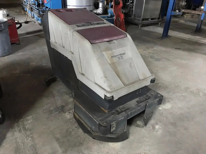 Minuteman PowerBoss 32 Floor Scrubber / Sweeper