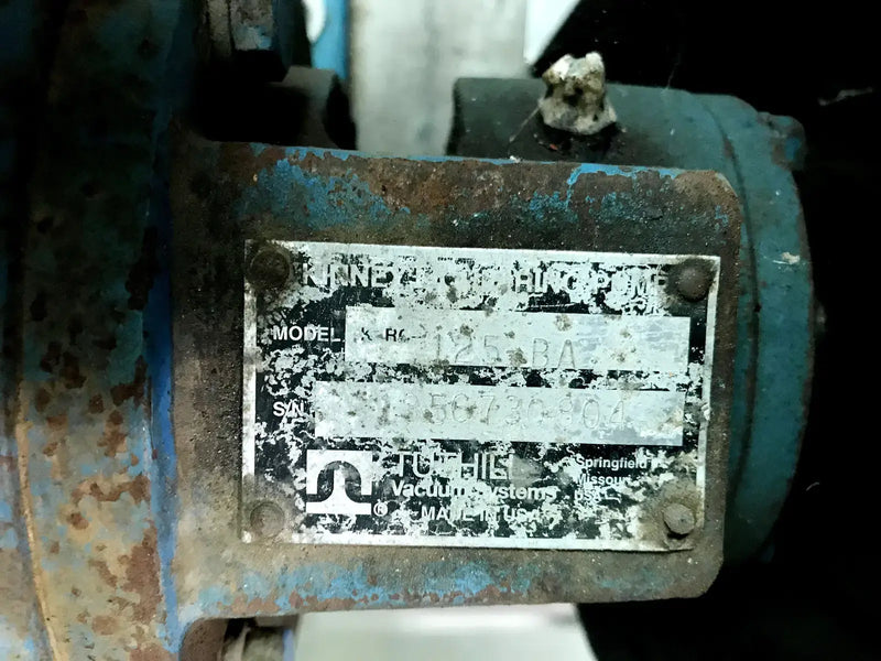 Bomba de vacío Kinney KLRC-125-BA (10 HP, 7 GPM máx.)