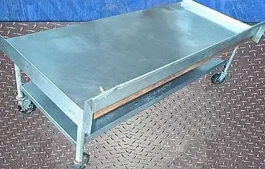 Mesa de dos niveles de acero inoxidable