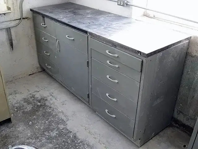 Kewaunee Scientific Corporation Kem Metal Laboratory Cabinet