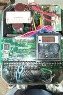 Variador de CA con motor de frecuencia ajustable