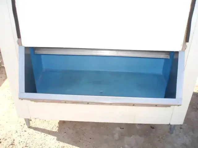 Schneider Manufacturing Company Insulated Ice Box